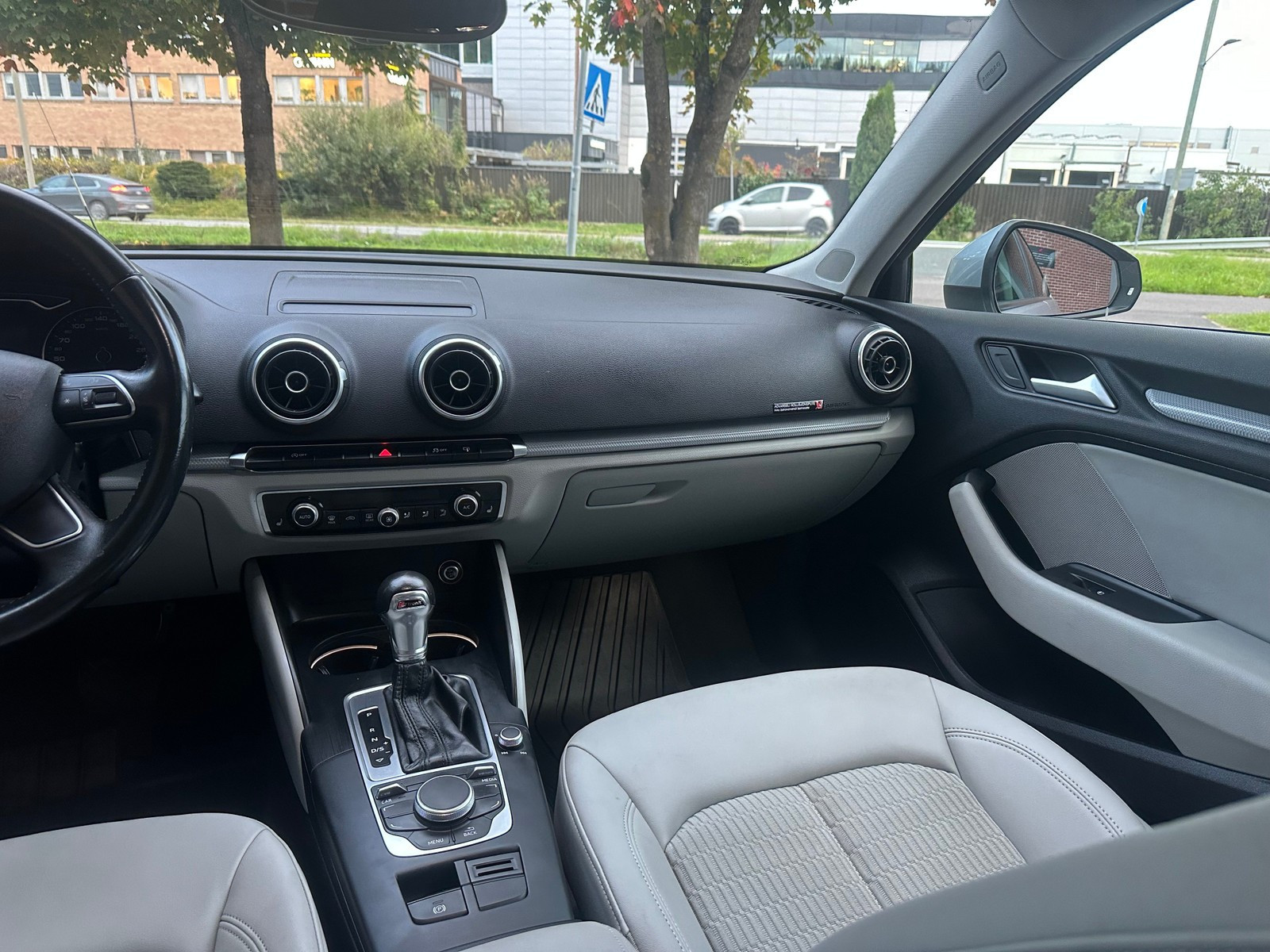 AUDI A3 III SPORTBACK 1.4 TFSI 125 AMBITION LUXE