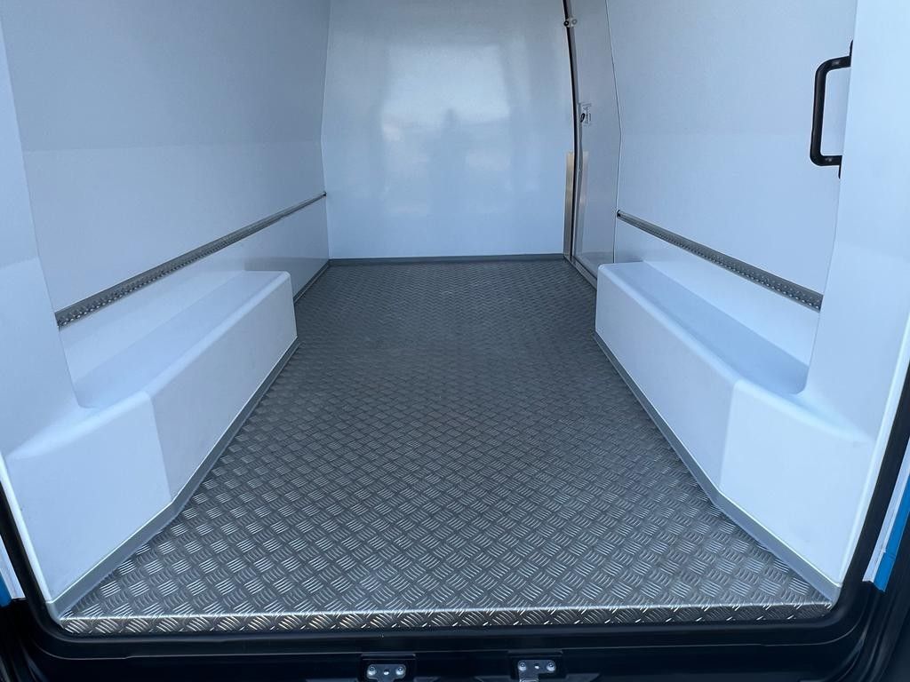 MERCEDES SPRINTER 317 CDI L2H2