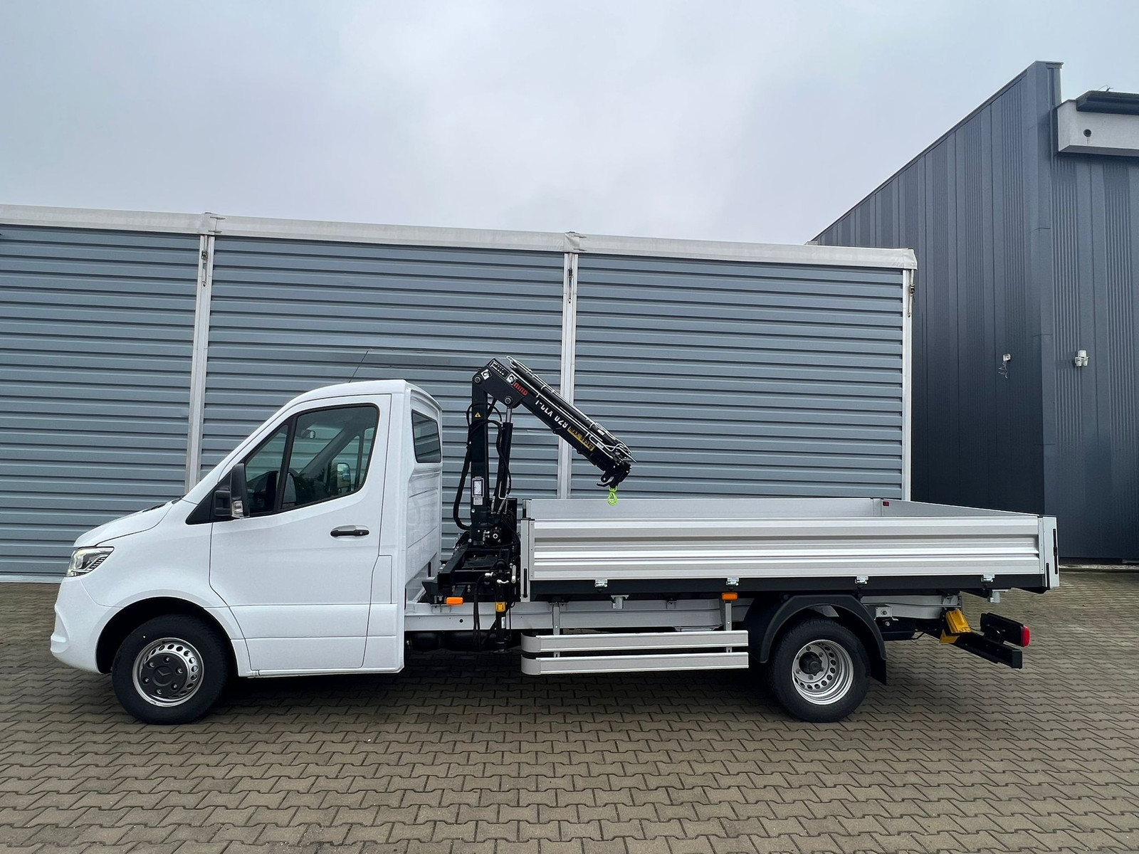 SPRINTER 519 CDI 5,5T HIAB*LED AHK3,5T