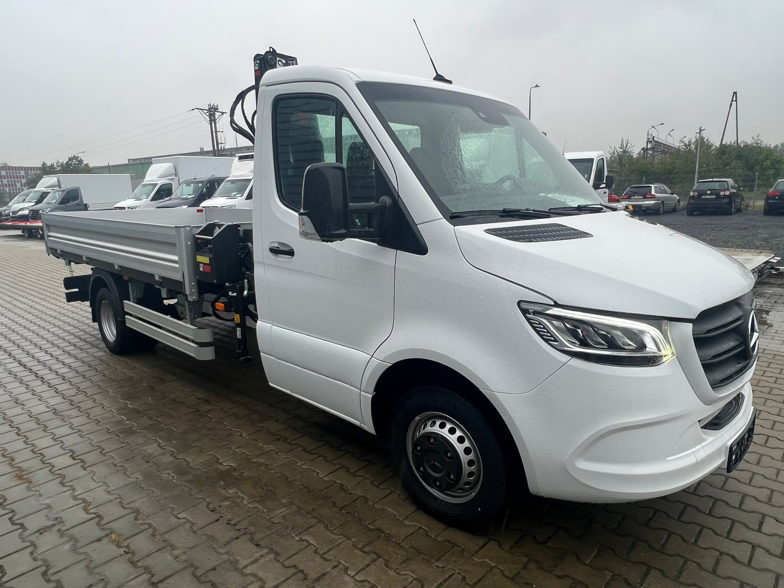 SPRINTER 519 CDI 5,5T HIAB*LED AHK3,5T
