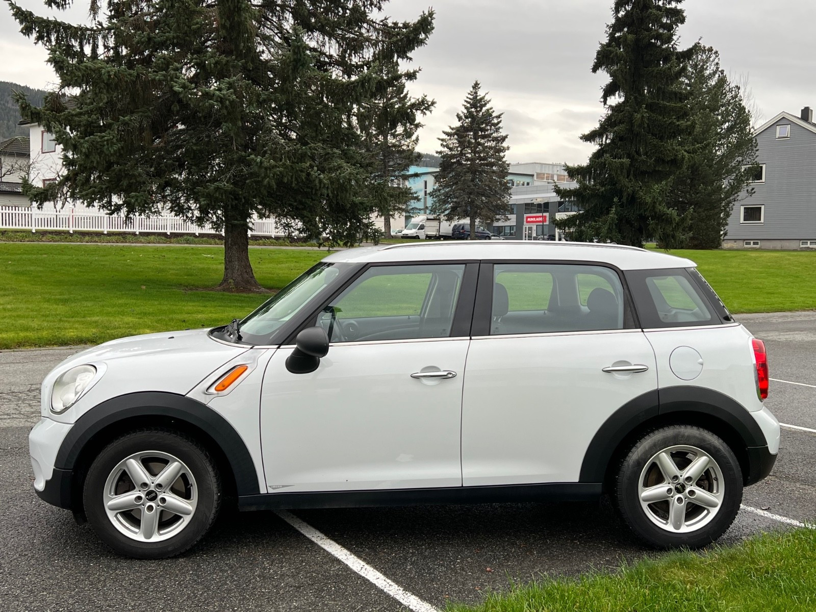 COUNTRYMAN 1.6 90 ONE D