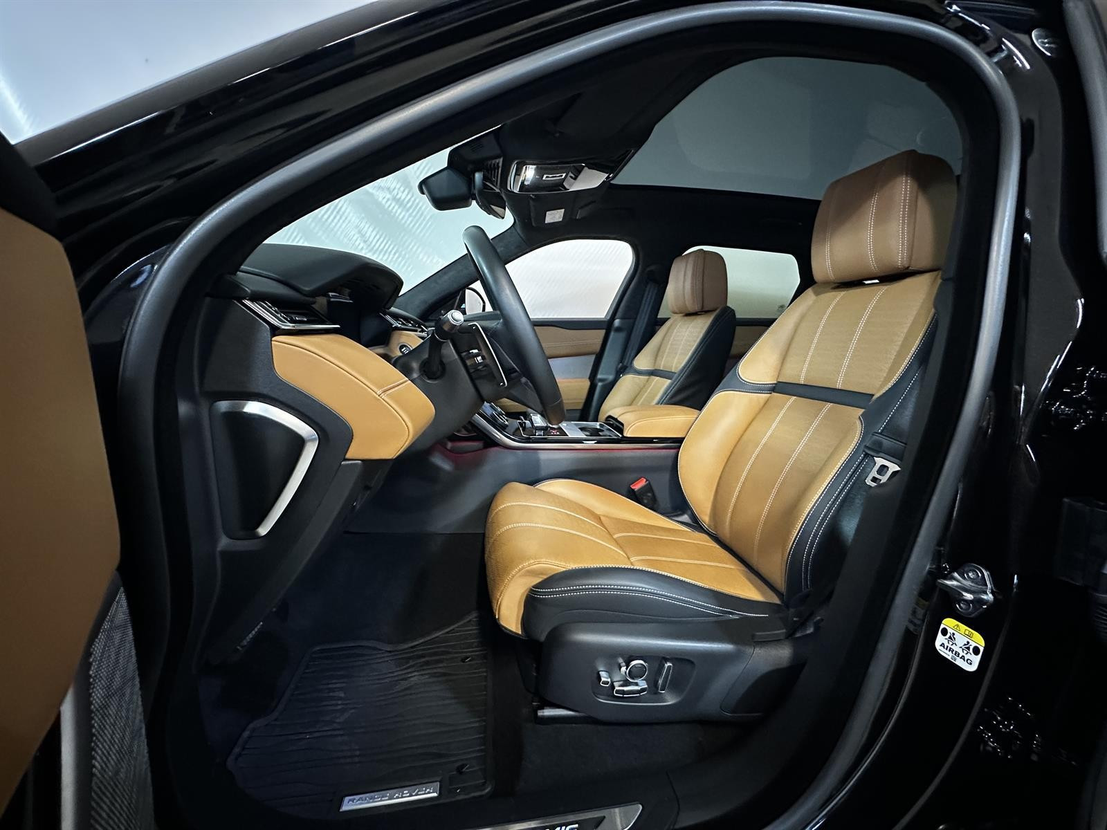 RANGE ROVER VELAR 2.0 P400E 404 R-DYNAMIC HSE