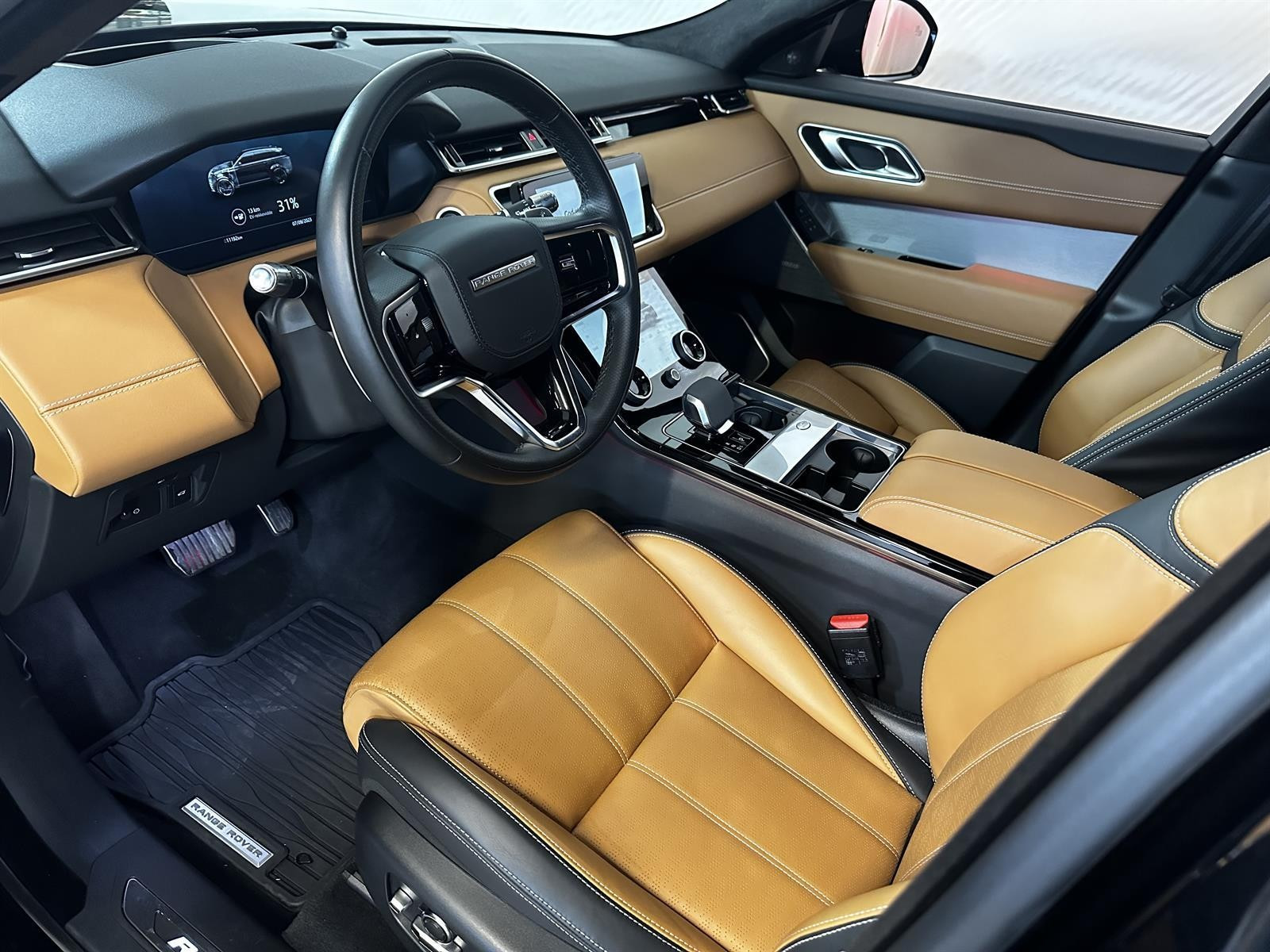 RANGE ROVER VELAR 2.0 P400E 404 R-DYNAMIC HSE