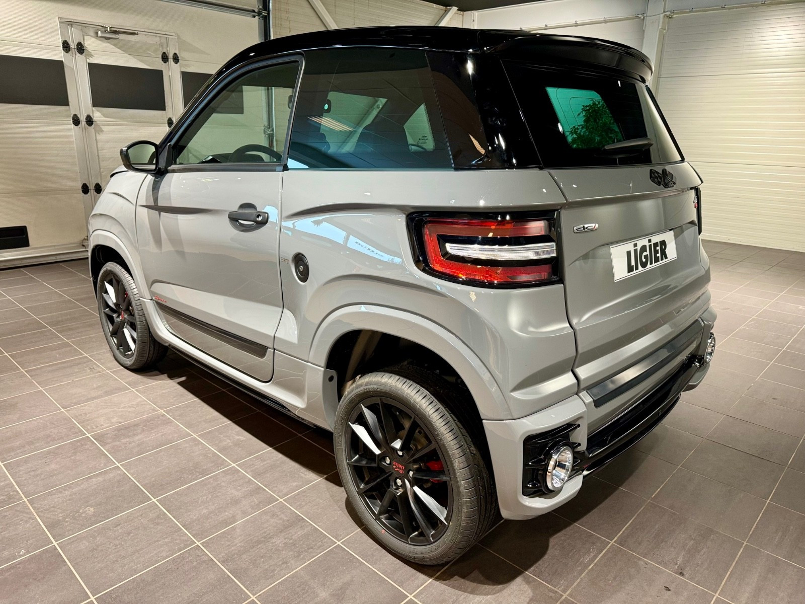 JS60 II 2.7 5 SPORT ULTIMATE