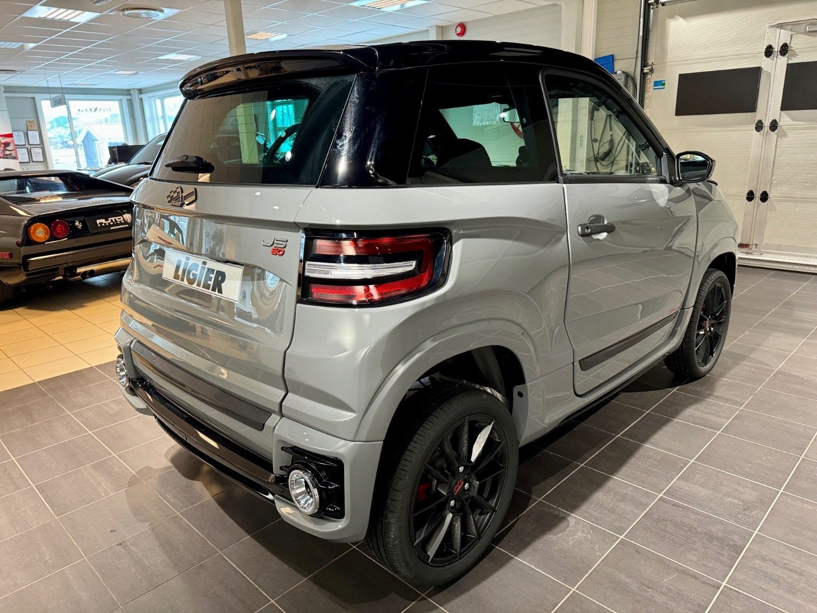 JS60 II 2.7 5 SPORT ULTIMATE