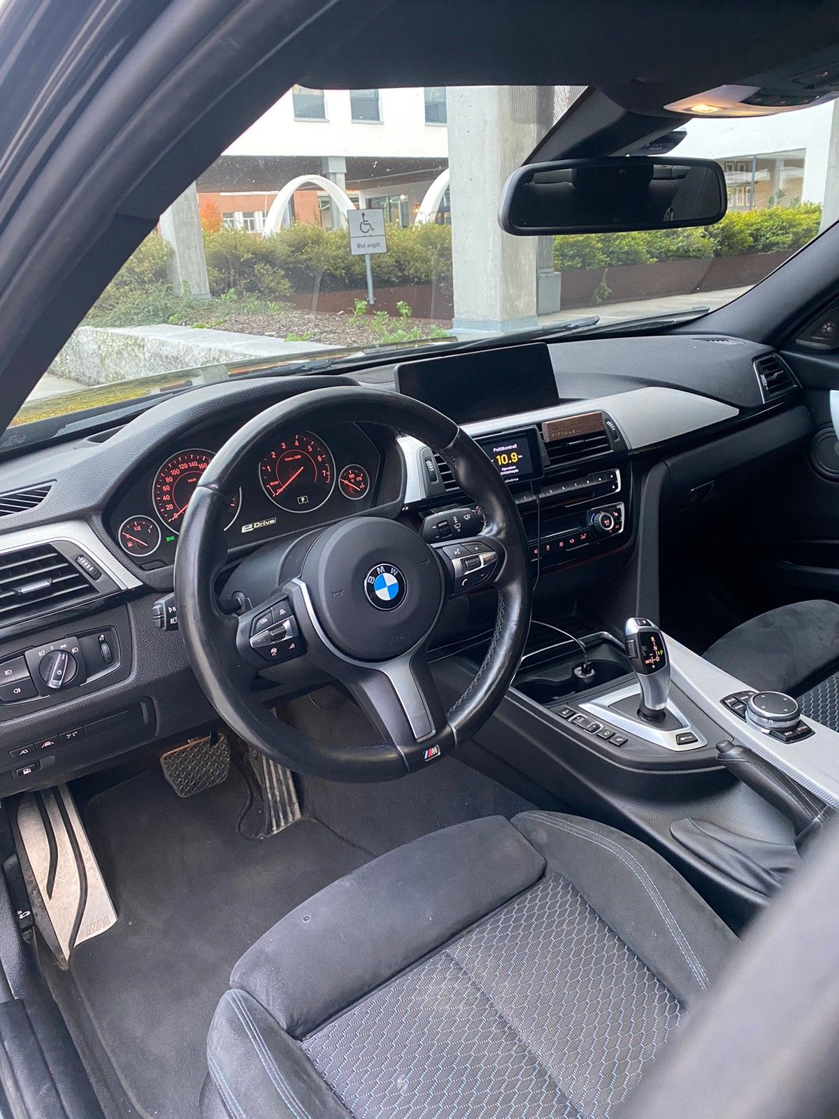 SERIE 3 330e F30 iPerformance eDrive aut M sport