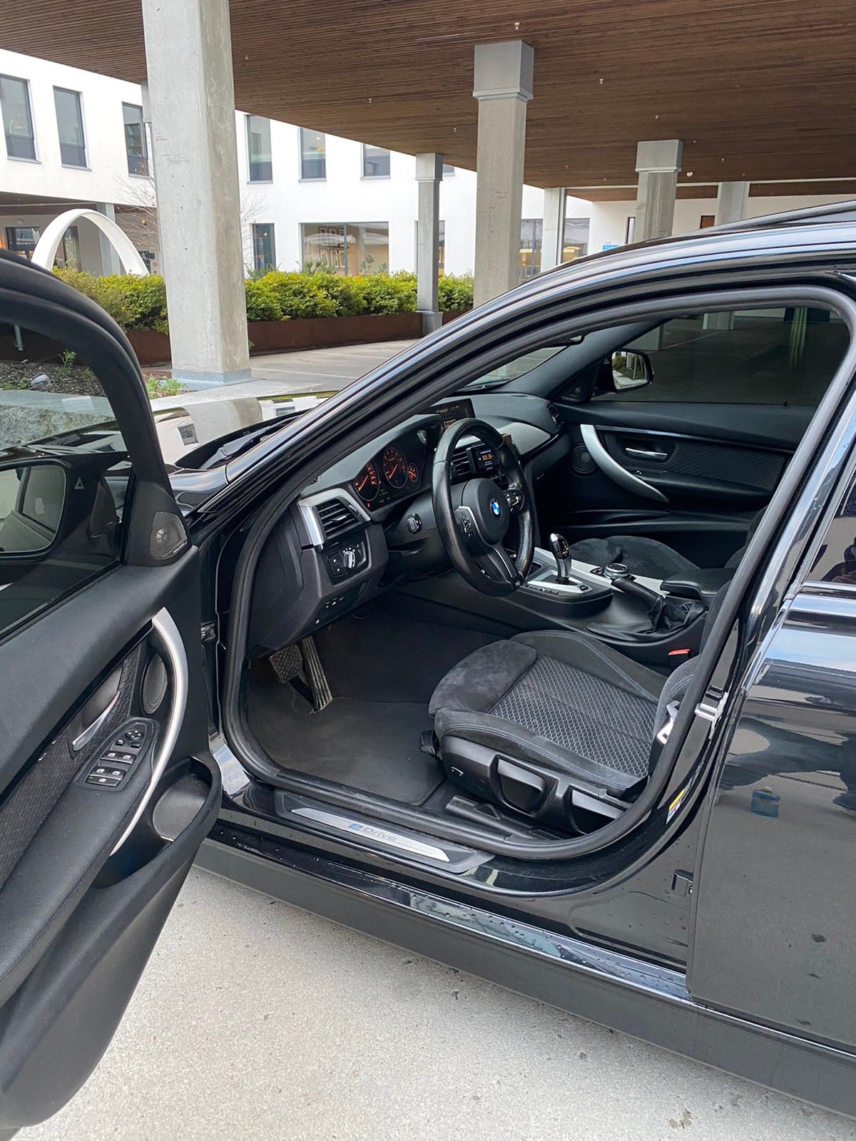 SERIE 3 330e F30 iPerformance eDrive aut M sport