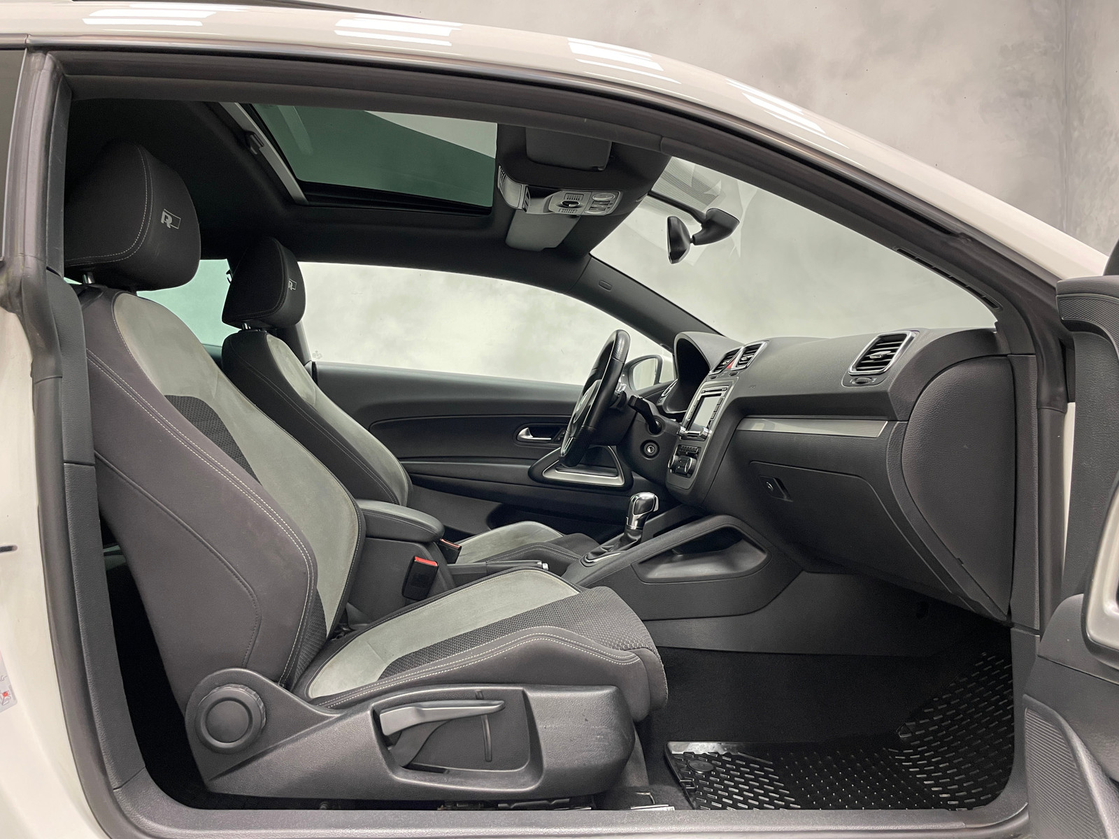 2.0 TDI 150 R-LINE DSG R-LINE SPORT