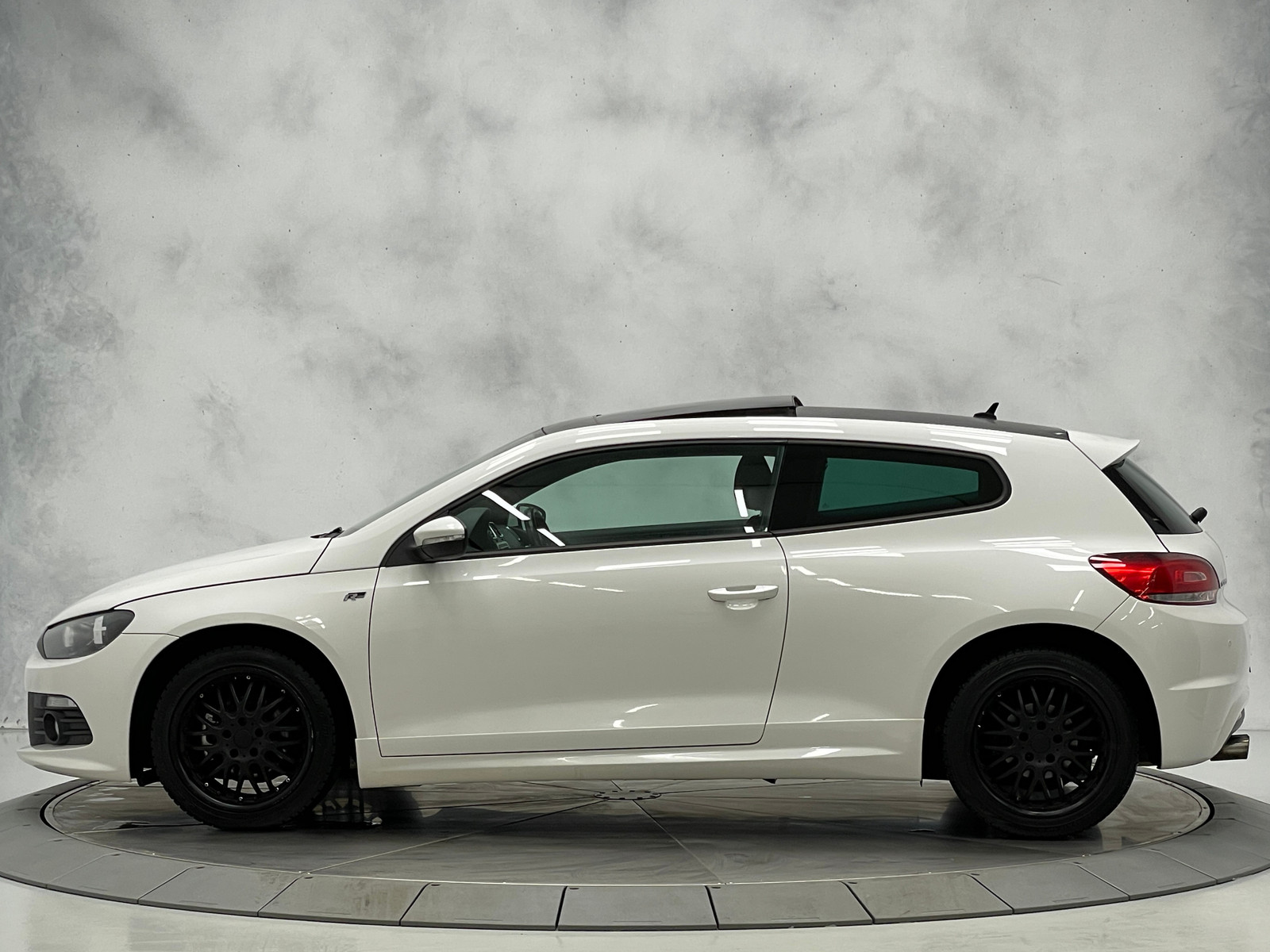 2.0 TDI 150 R-LINE DSG R-LINE SPORT