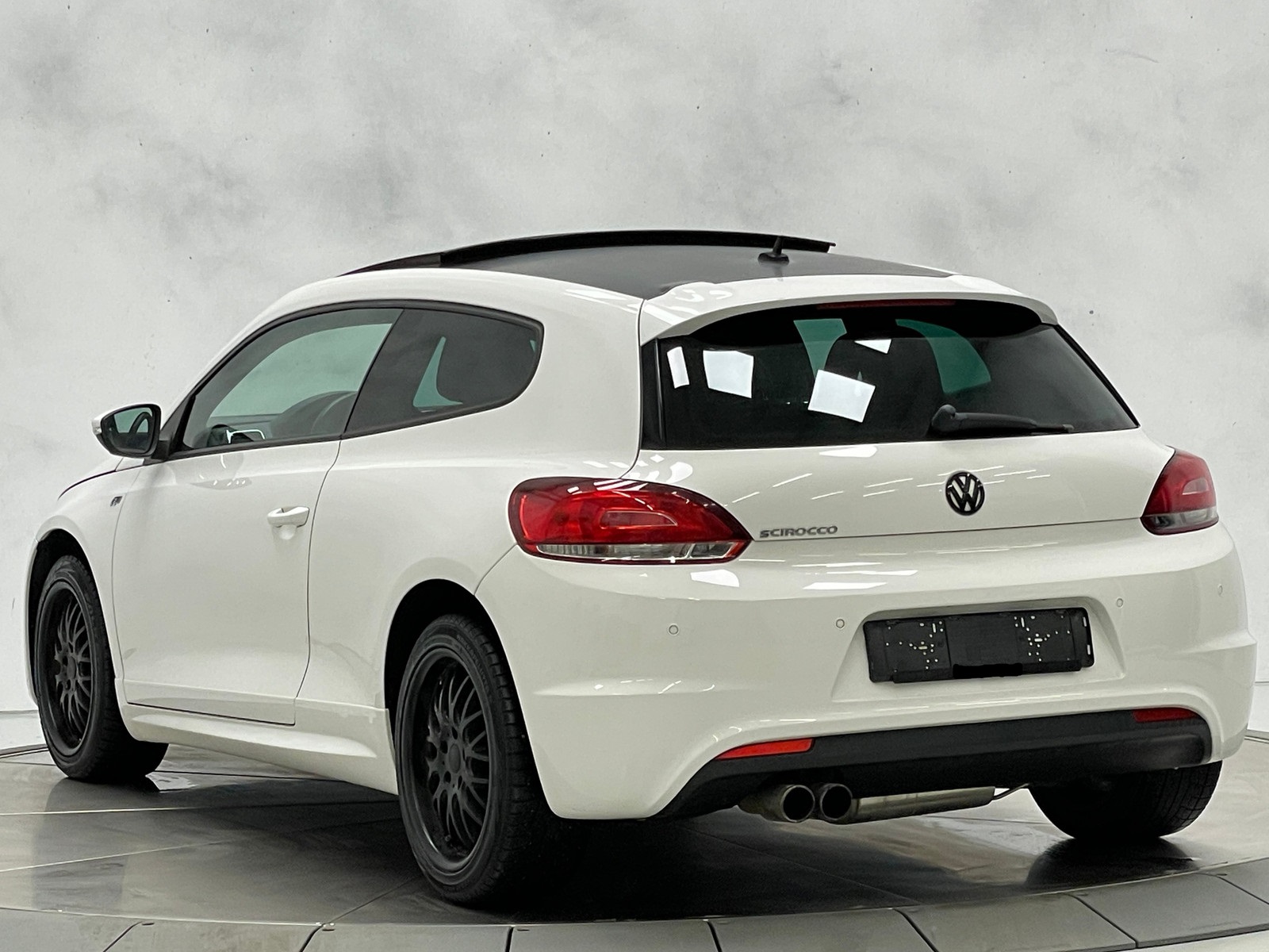 2.0 TDI 150 R-LINE DSG R-LINE SPORT