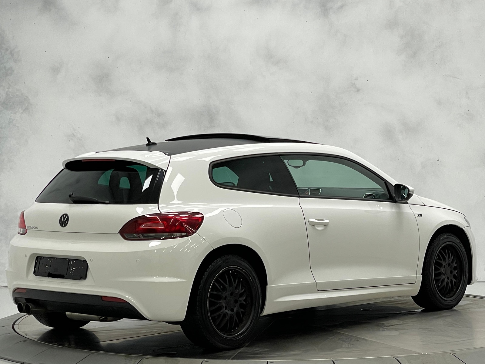2.0 TDI 150 R-LINE DSG R-LINE SPORT