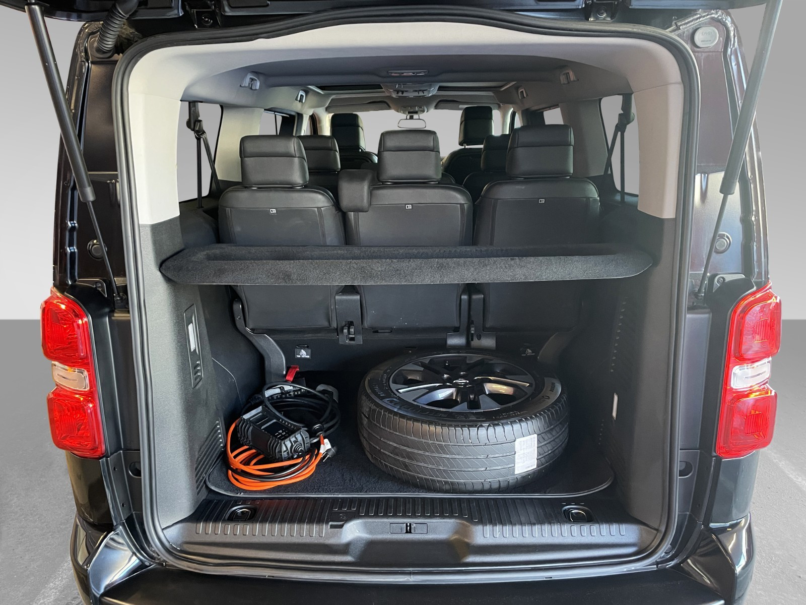 ZAFIRA-e Life L2 300 75 kWh BUSINESS ELEGANCE