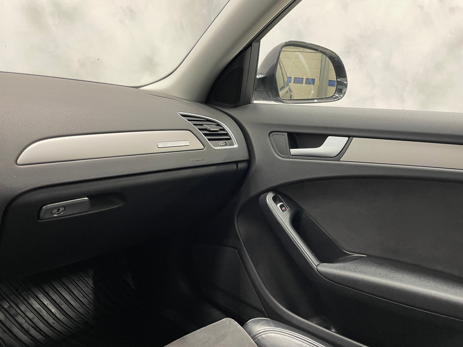  A4 IV (2) AVANT 2.0 TDI 177 AMBITION LUXE QUATTRO S-TRONIC