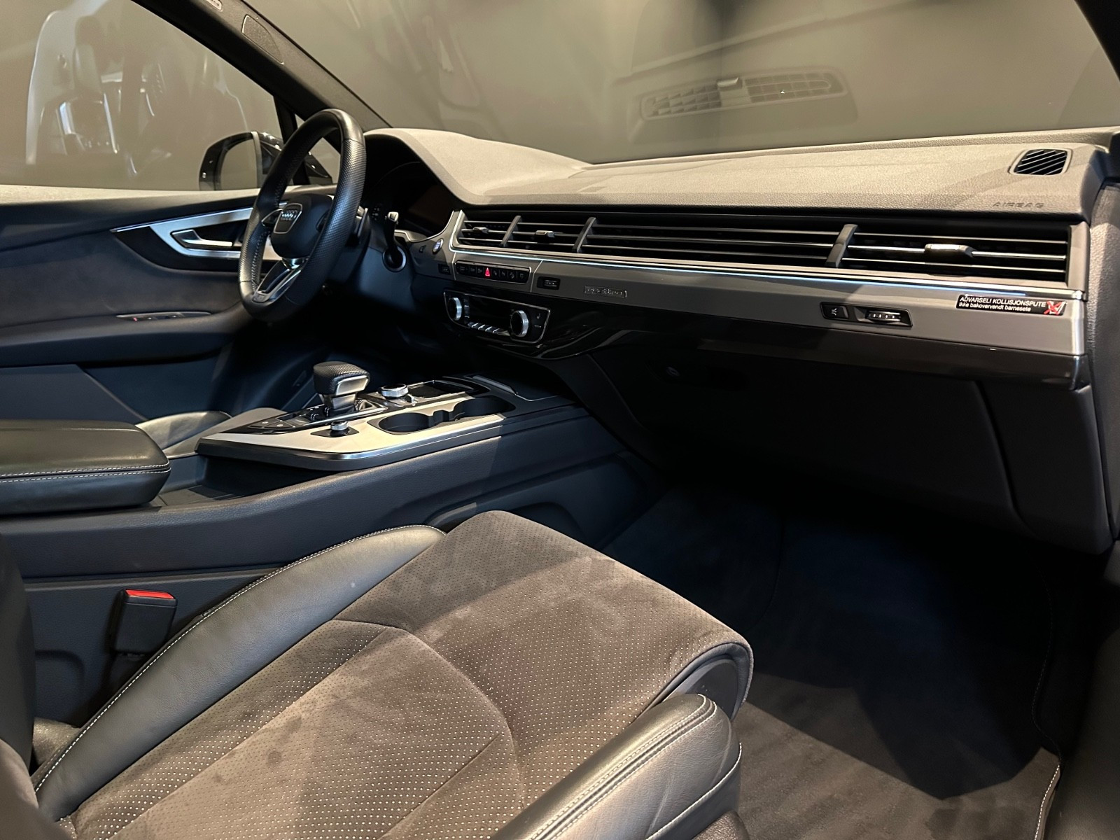 : Q7 (2) 3.0 TDI QUATTRO