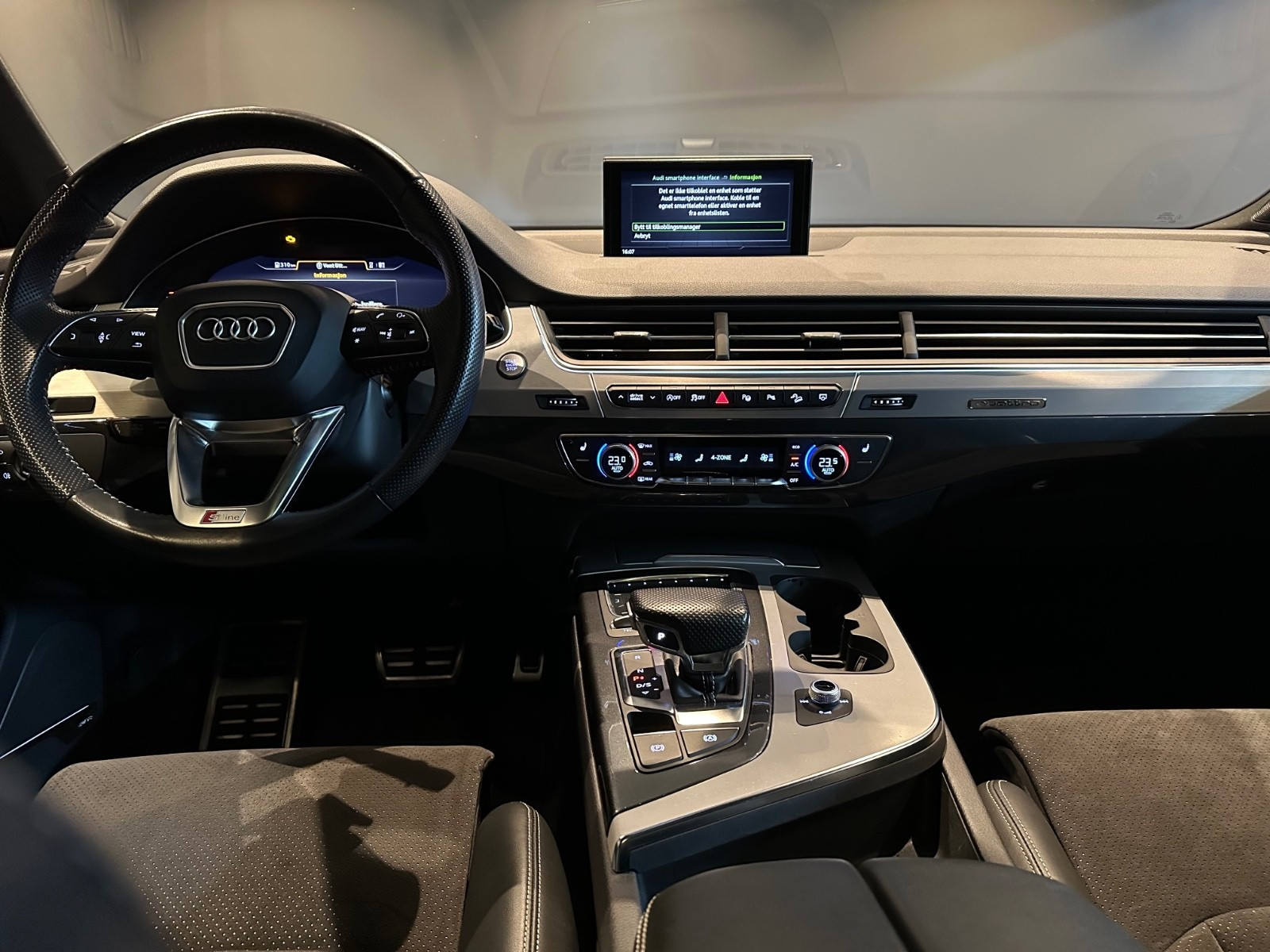 : Q7 (2) 3.0 TDI QUATTRO