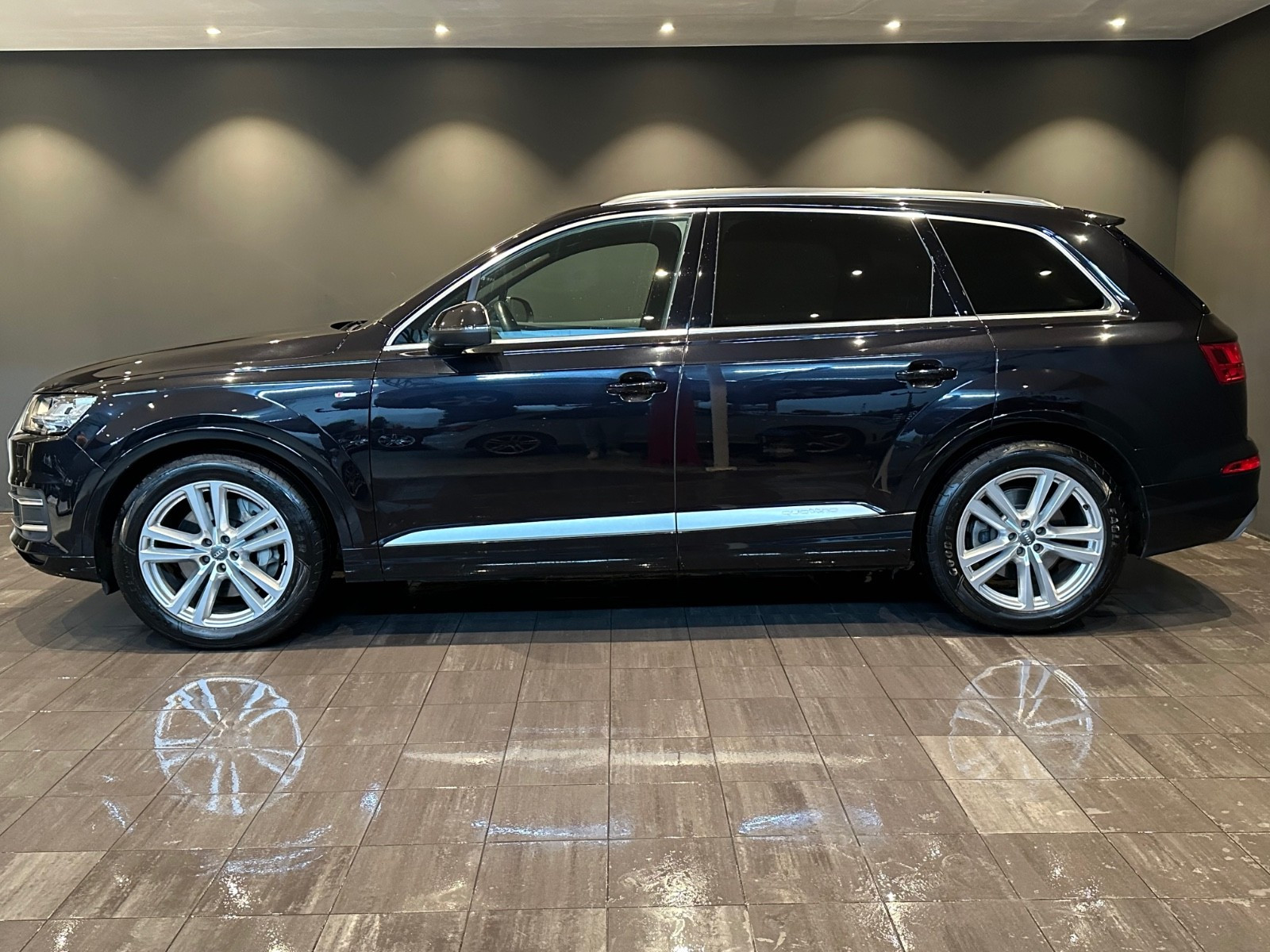: Q7 (2) 3.0 TDI QUATTRO