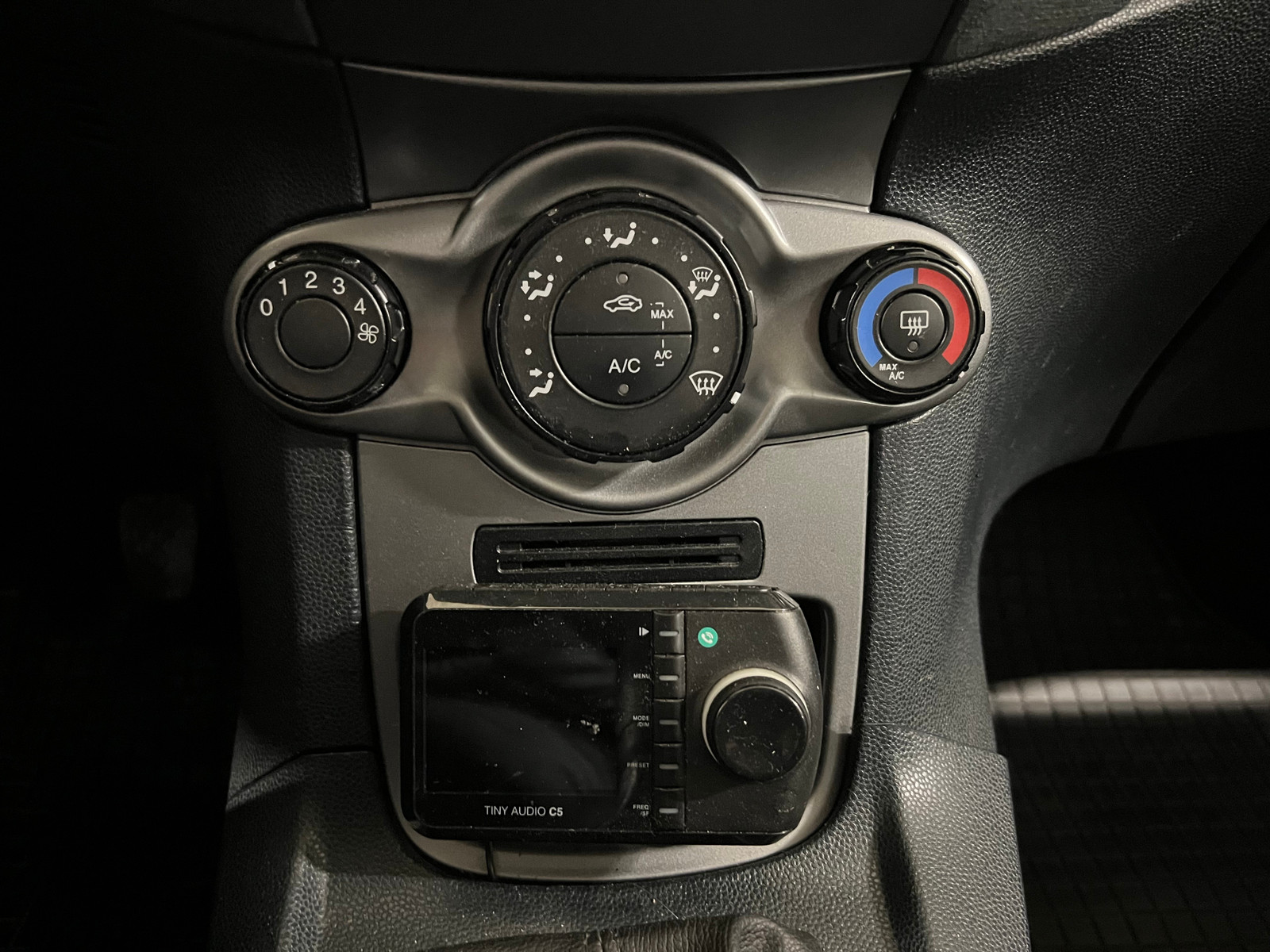 FORD FIESTA V 1.2 82 TREND PACK