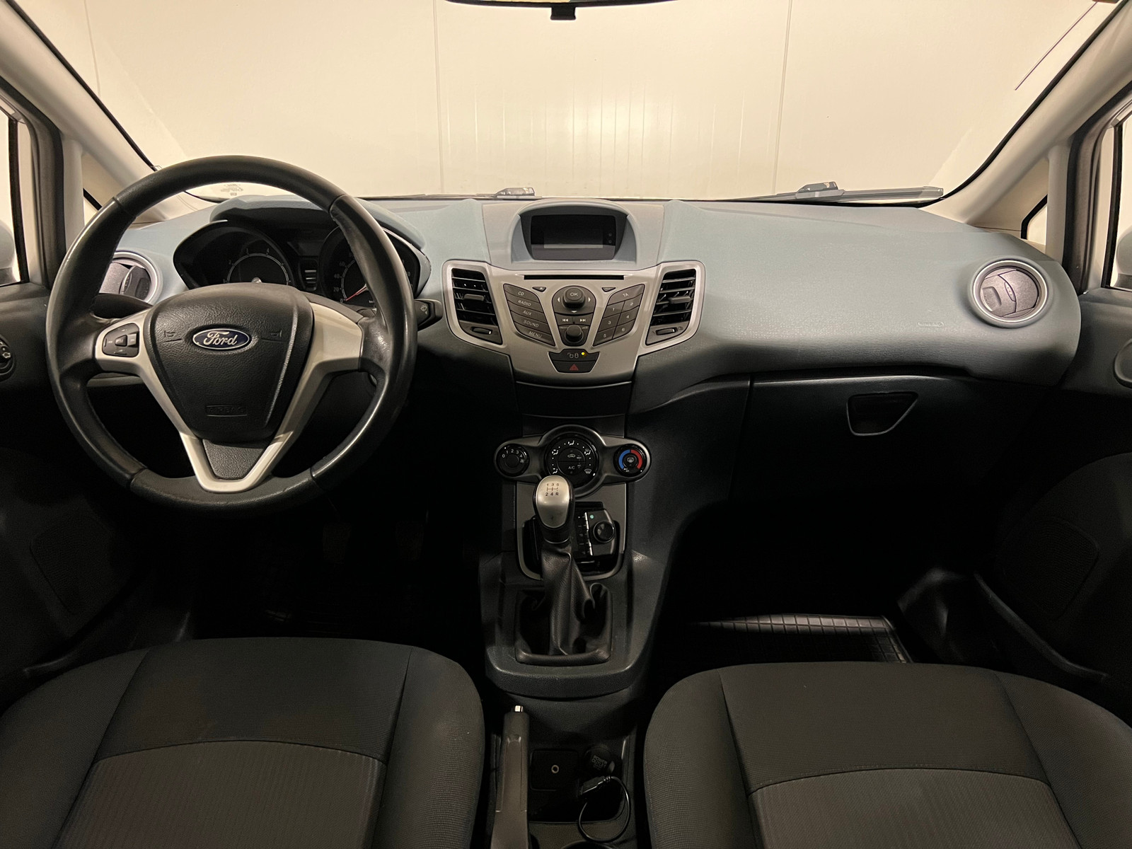 FORD FIESTA V 1.2 82 TREND PACK