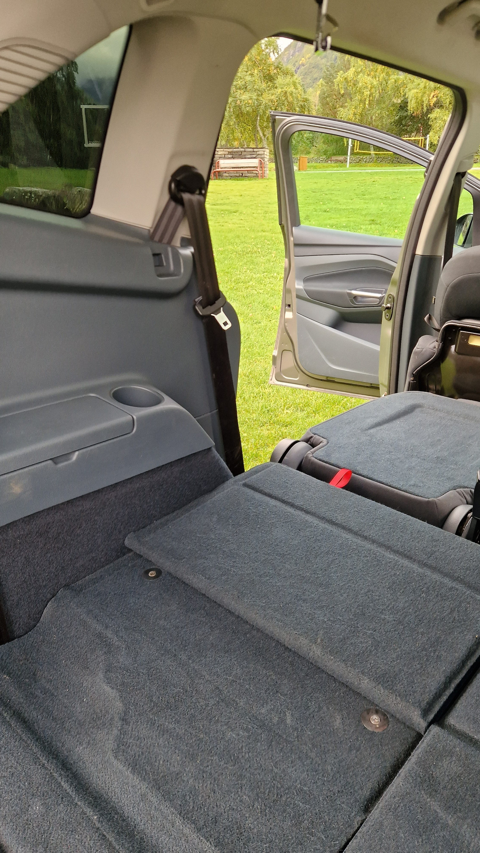 FORD GRAND C-MAX II 2.0 TDCI 140 TITANIUM 7PLACES