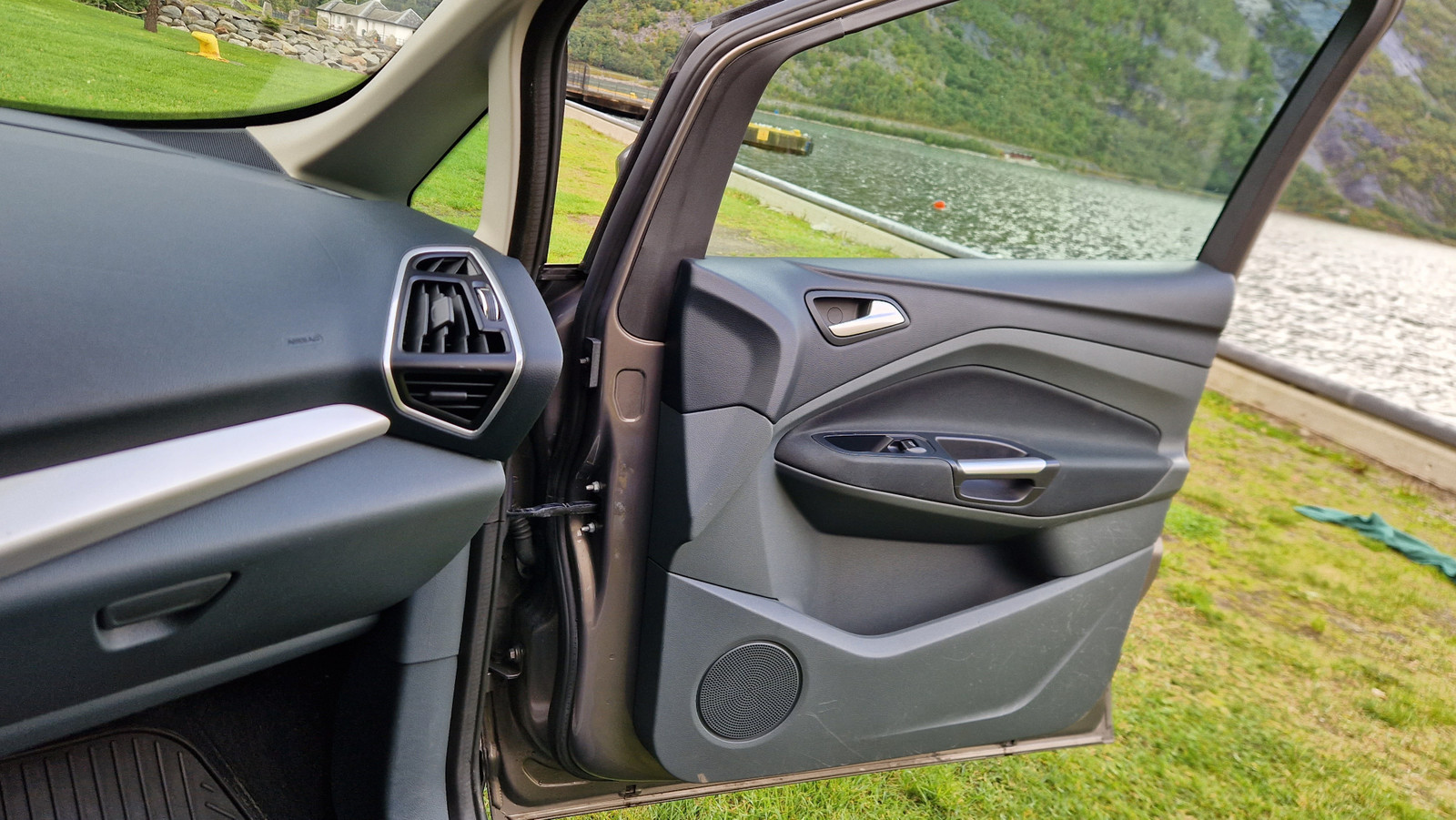 FORD GRAND C-MAX II 2.0 TDCI 140 TITANIUM 7PLACES