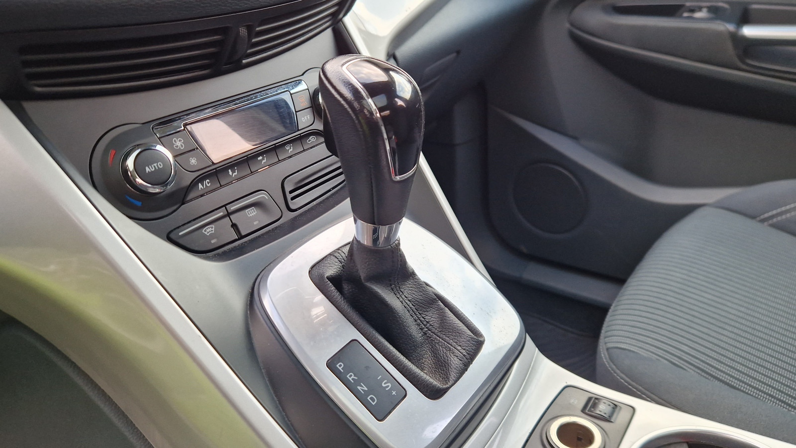 FORD GRAND C-MAX II 2.0 TDCI 140 TITANIUM 7PLACES