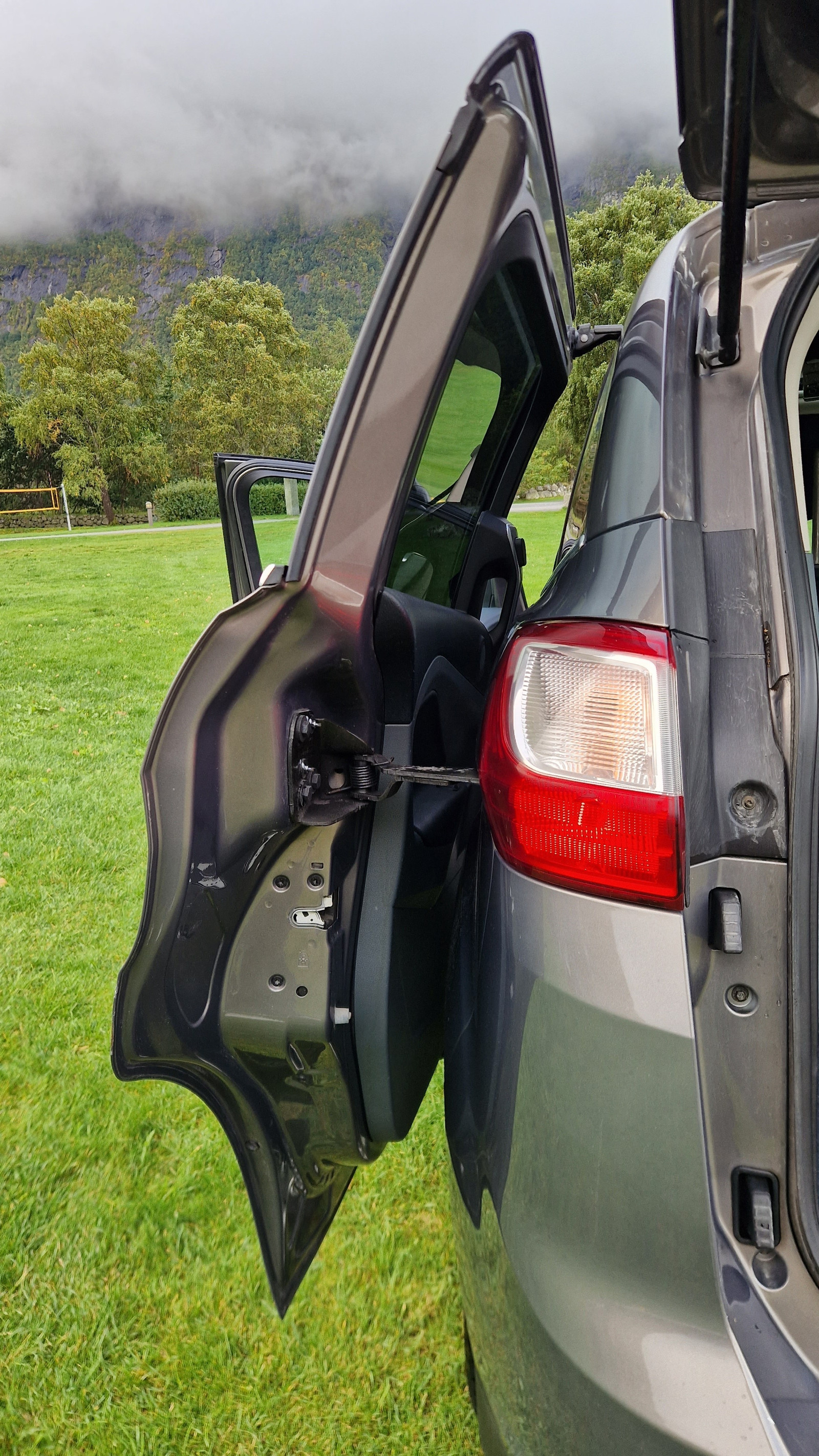 FORD GRAND C-MAX II 2.0 TDCI 140 TITANIUM 7PLACES