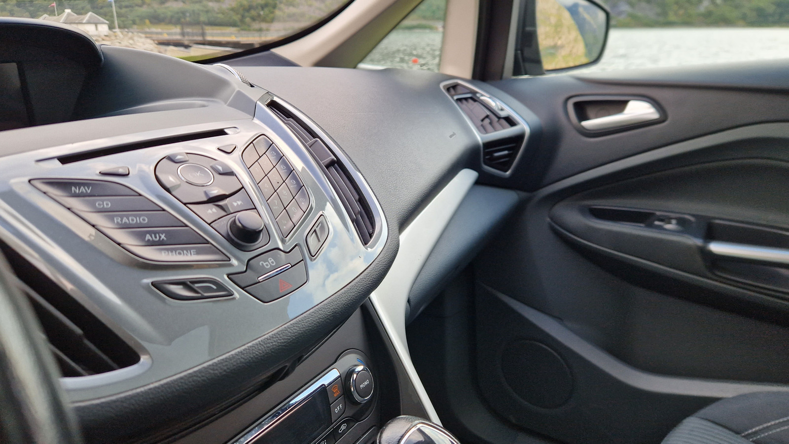 FORD GRAND C-MAX II 2.0 TDCI 140 TITANIUM 7PLACES