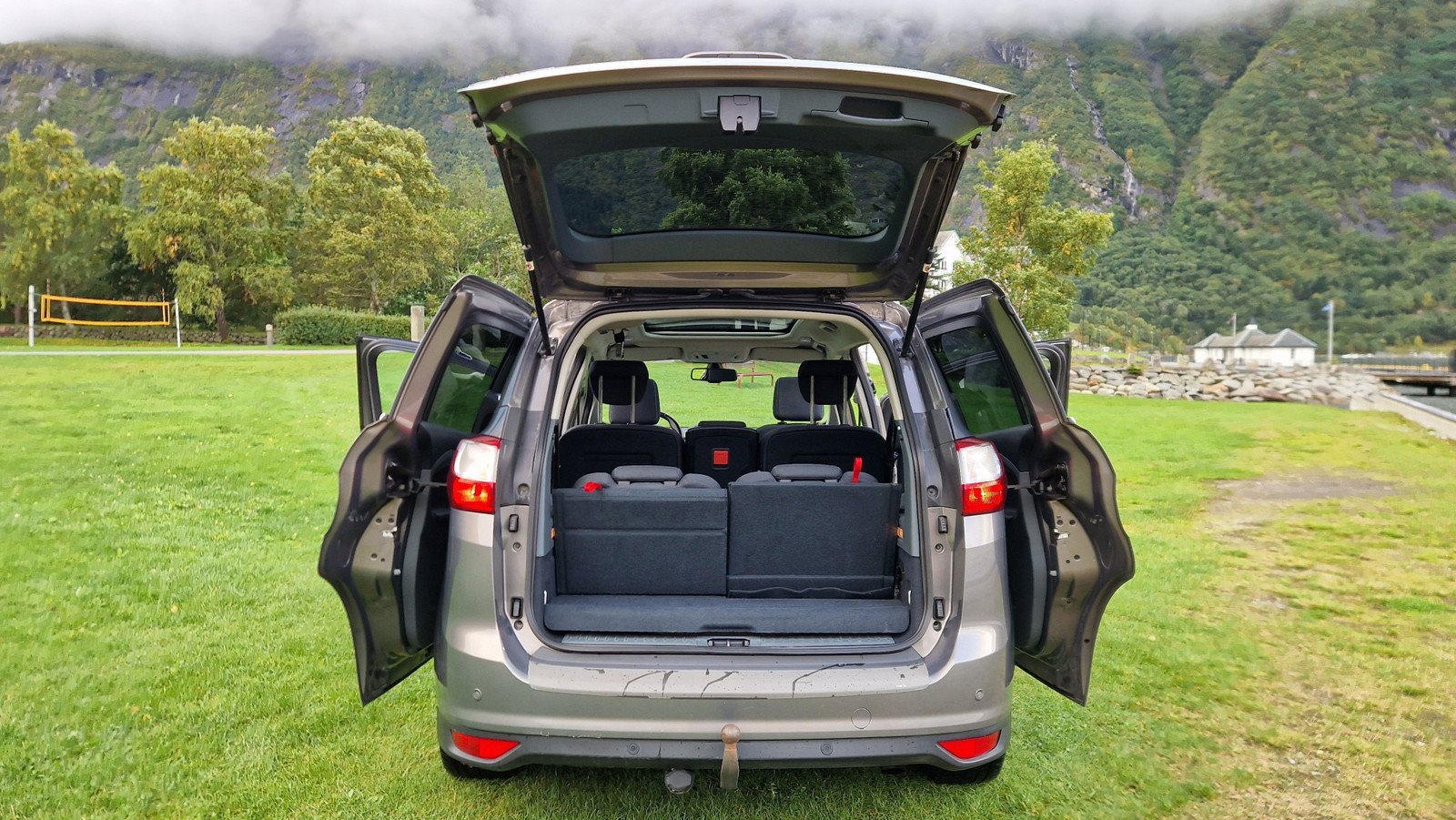 FORD GRAND C-MAX II 2.0 TDCI 140 TITANIUM 7PLACES