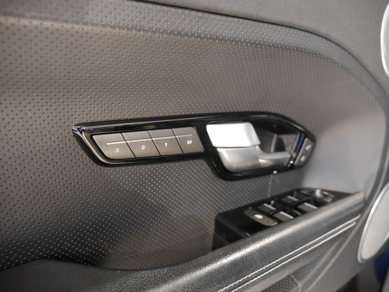 RANGE ROVER EVOQUE 2.2 TD4 150 SPORT EDITION