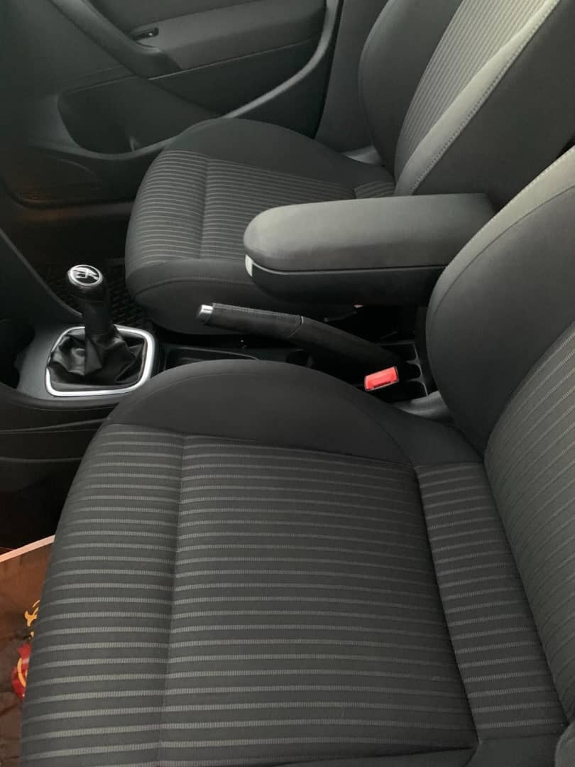 VOLKSWAGEN POLO V 1.2 TSI 90 BLUEMOTION TECHNOLOGY CONFORTLINE 5P