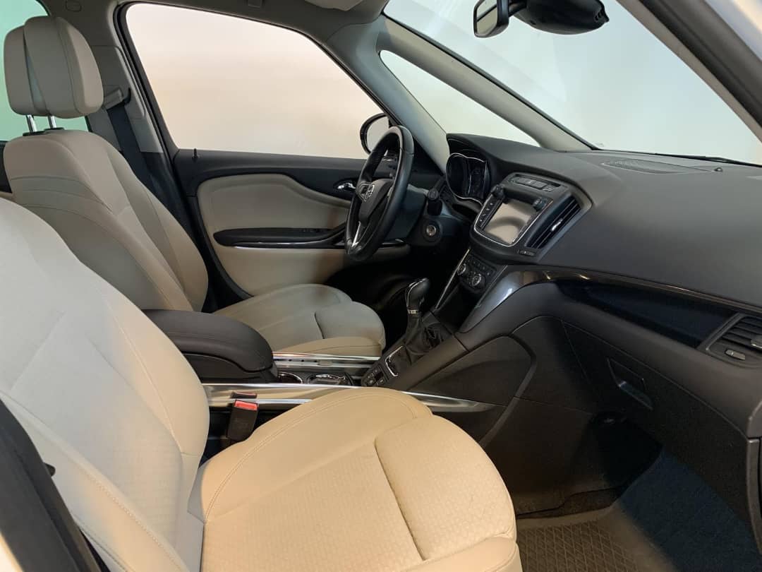 ZAFIRA III TOURER 1.4 140 COSMO PACK