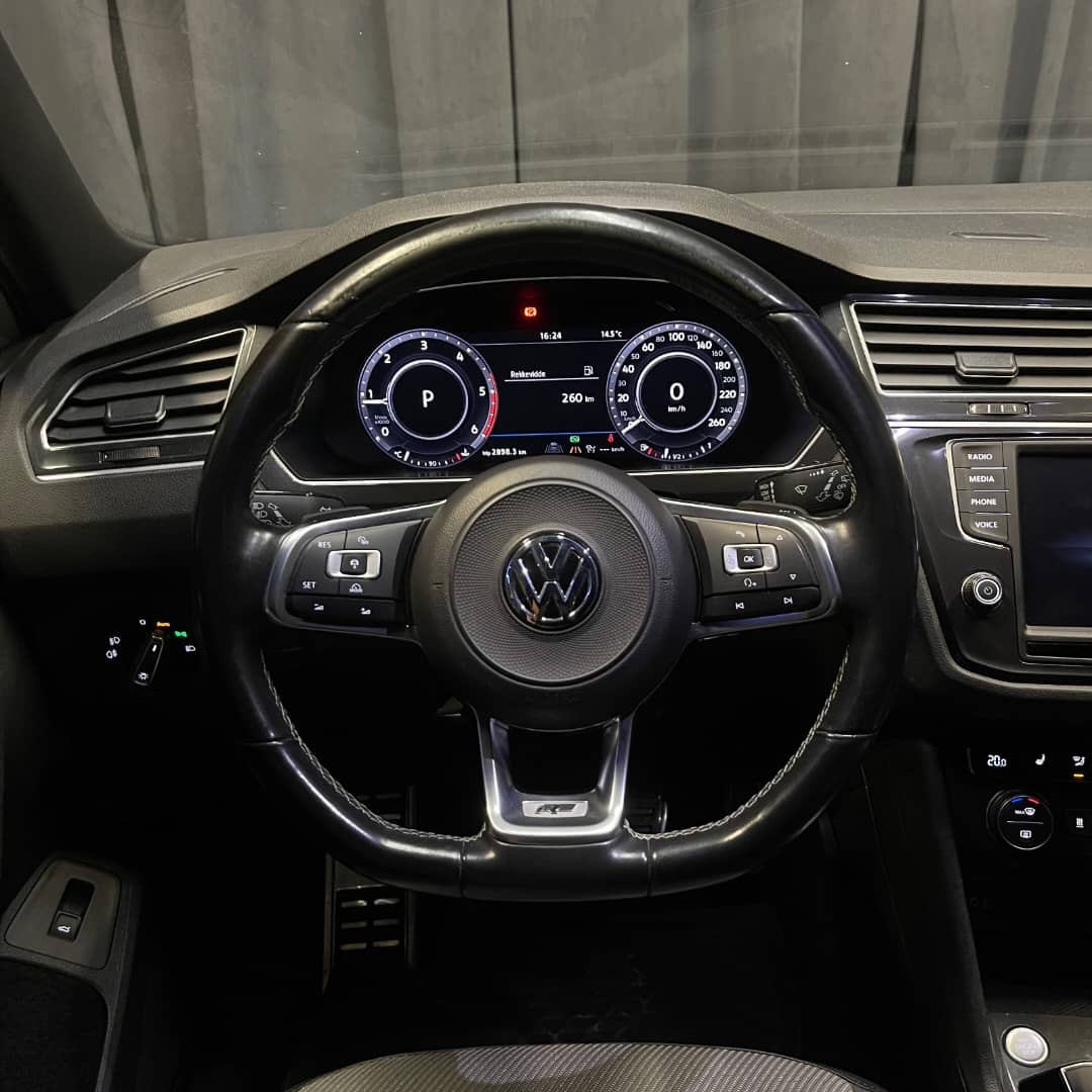 TIGUAN II 2.0 TDI 150 BLACK R-LINE 4MOTION DSG7