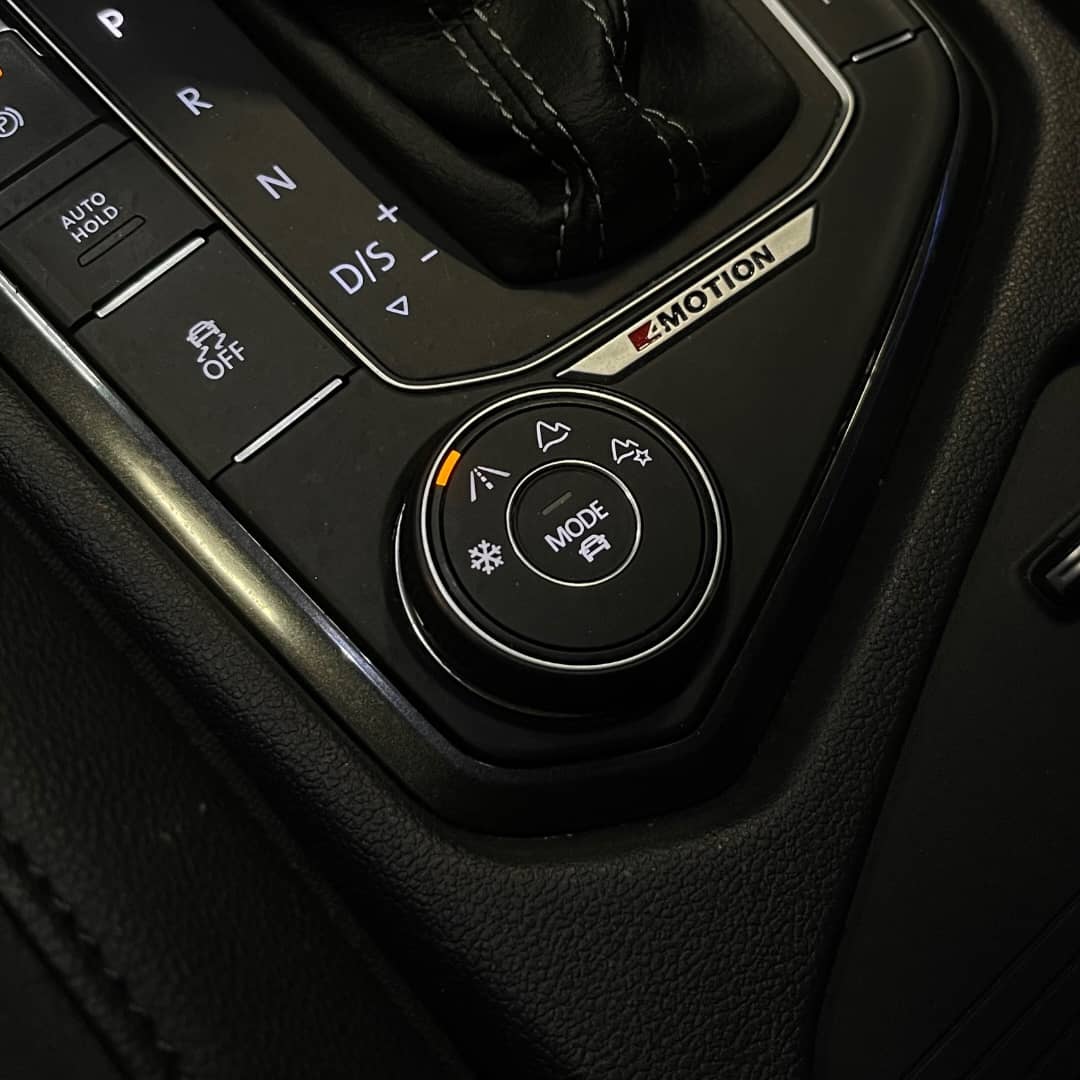 TIGUAN II 2.0 TDI 150 BLACK R-LINE 4MOTION DSG7