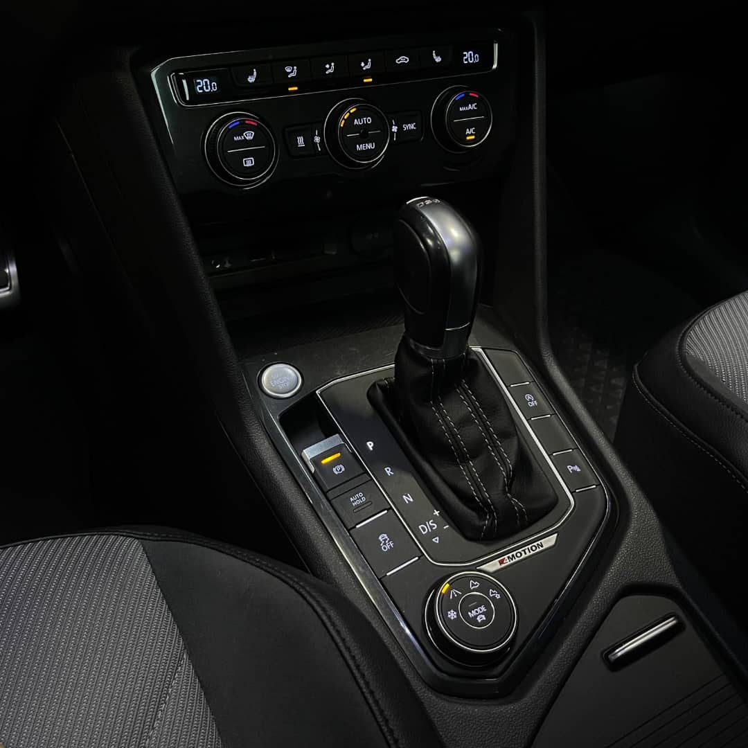 TIGUAN II 2.0 TDI 150 BLACK R-LINE 4MOTION DSG7