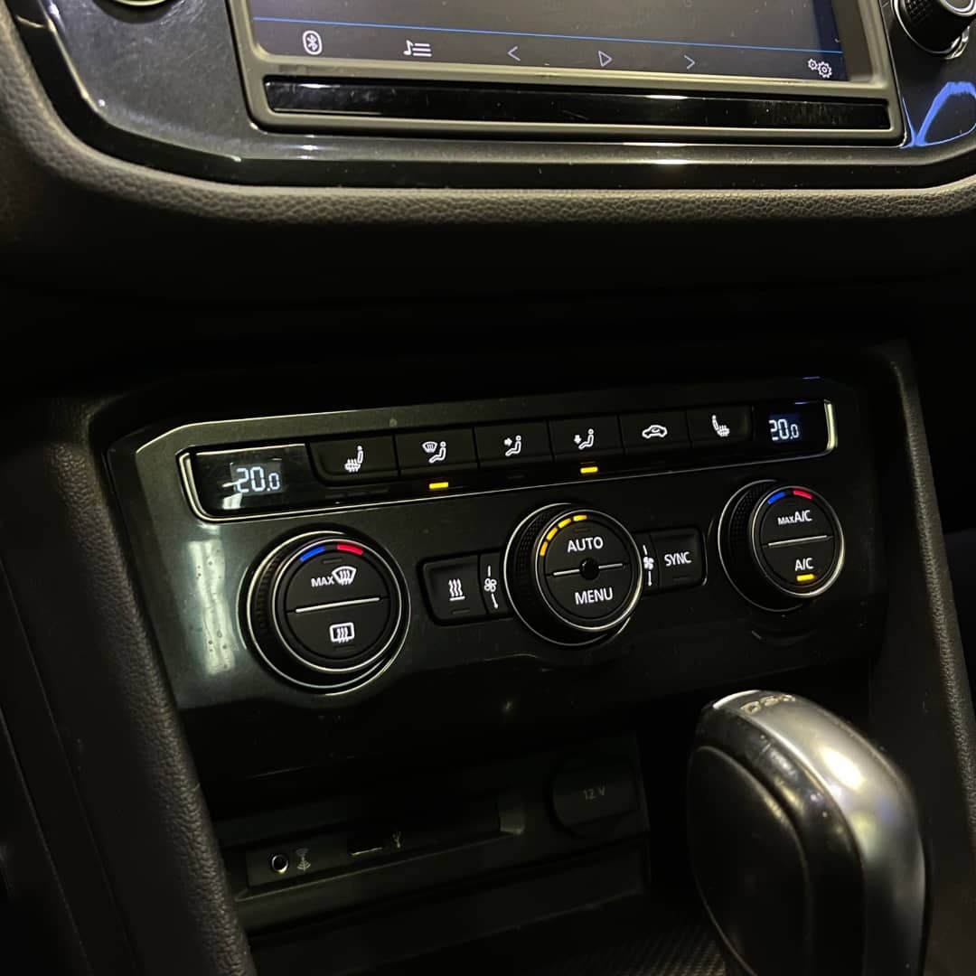 TIGUAN II 2.0 TDI 150 BLACK R-LINE 4MOTION DSG7